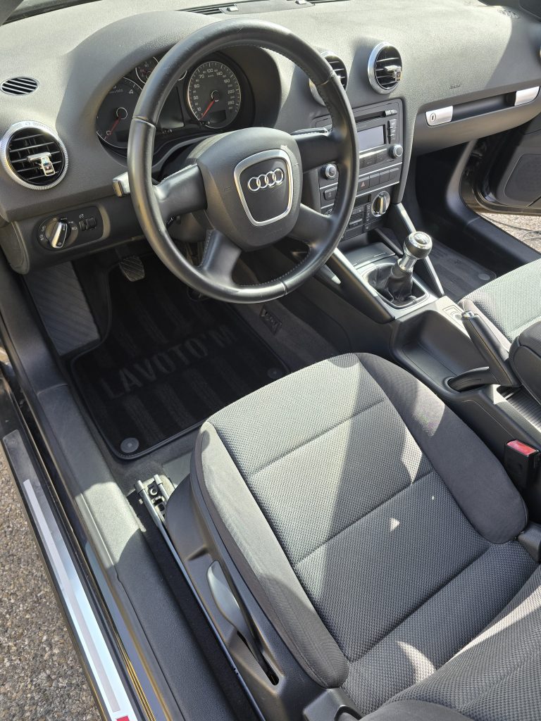 Lavage intérieur complet Audi A3 S Line à Manosque