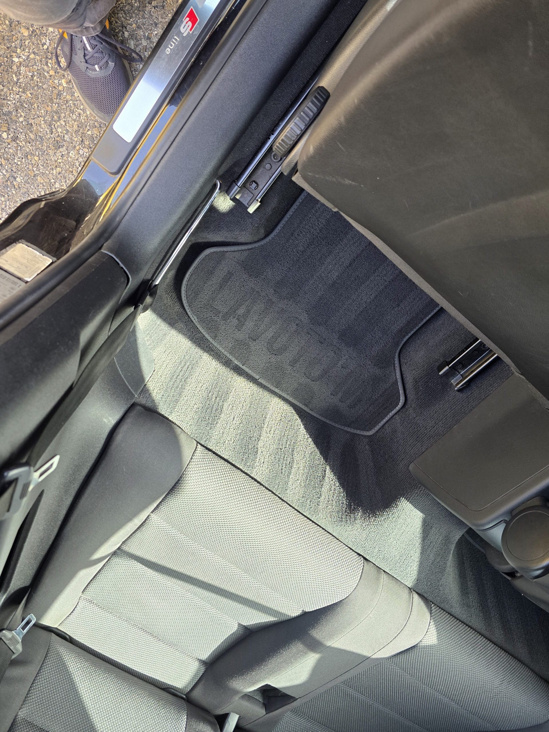 Nettoyage en profondeur des tapis audi a3 à manosque